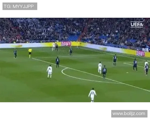 C罗社交媒体最新动态盘点 聚焦热帖内容与球迷互动亮点 C罗社交媒体最新动态盘点 聚焦热帖内容与球迷互动亮点